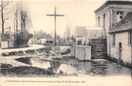 80-RUE- LE MOULIN A EAU ET LA CROIX DE JERUSALEM - Rue