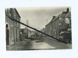 CPSM   -   Flixecourt  -  Rue Thiers     (auto,voiture Ancienne - Café Du Progrès ) - Flixecourt