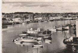 CONCARNEAU   FINISTERE   CPSM   LE PORT ET LA CRIEE - Concarneau