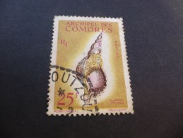 TIMBRE  COMORES  N  24    OBLITERE    COTE  16,00  EUROS - Used Stamps