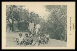 GUINÉ-BISSAU - Indigènes. ( Nº 64)  Carte PostalE - Guinea-Bissau