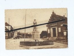 CPA    -  Oisemont  (Somme ) - Le Monument Aux Morts - Oisemont