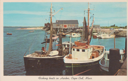 CPSM 9X14 . ETATS UNIS . CAPE COD . Fishing Boats In Harbor ( "Revenge " & " Chenezer " ) - Cape Cod