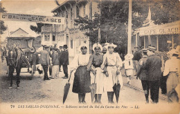 85-SABLES D'OLONNE- SABLAISES SORTANT DU BAL DU CASINO DES PINS - Sables D'Olonne