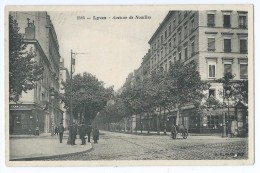 2317 - Lyon Avenue De Noauilles Kiosque à Journaux 2515 Vue Peu Courante - Lyon 6