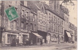 BREHAL - L'Hôtel De Ville - Nombreux Commerces - Animé - Brehal