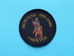 Boy Scouts Badge : SCOUTING 1910 - 1980 CHESTER ( Zie Foto Voor Detail ) ! - Scoutisme