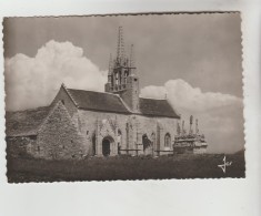 CPSM SAINT JEAN TROLIMON (Finistère) - Chapelle Notre Dame De Tronoen Avec Son Clocher Gothique Et Son Calvaire - Saint-Jean-Trolimon