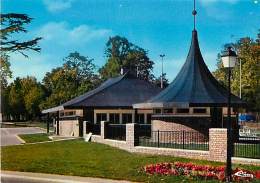 F-16 1653 :  LESIGNY  LE PARC ENTREE DE LA PISCINE - Lesigny