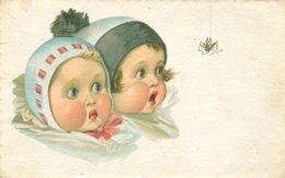 TWO BABY GIRLS FEAR SPIDER FINE OLD Postcard - Abbildungen