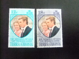 TURKS And CAICOS Islands 1973 MARIAGE ANNE Et MARK PHILLIPS Yvert N º 326 / 327 º FU - Turks & Caicos (I. Turques Et Caïques)