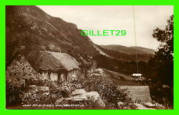 ABERFOYLE, SCOTLAND - JEAN Mc ALPINE'S INN - MALCOLM MCCALLUM CLACHAN TEMPERANCE HOTEL - REAL PHOTOGRAPH - - Wigtownshire