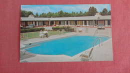 North Carolina > Fayetteville Driftwood Motor Lodge - Ref  2369 - Fayetteville