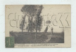 Crécy-en-Ponthieu (80) : La Croix Du Roi De Bohême En 1920 PF. - Crecy En Ponthieu