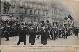 CPA Funérailles Non Circulé Paris Général BRUN - Funerales