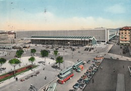 CARTOLINA: ROMA - STAZIONE TERMINI (MOVIMENTATA, BUS D' EPOCA) - F/G - COLORI - VIAGGIATA - Stazione Termini