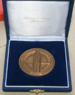 ITALIA 2010 - MEDAGLIONE BRONZO DEL 14° CENTENARIO DELLA MADONNA DEI BISOGNOSI - Personen