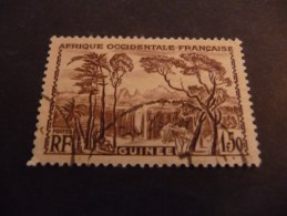 TIMBRES  GUINEE  N  140   OBLITERE   COTE  2,10  EUROS - Usati