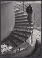 Cca 1935 Osoha László: LépcsÅ‘n, Pecséttel Jelzett Vintage FotómÅ±vészeti... - Sonstige & Ohne Zuordnung