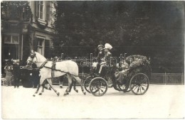 * T2 1910 Bad Ischl, Ferenc József, Hintó /  Franz Joseph In Carriage, Photo - Non Classés