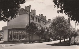 BRETIGNY Sur ORGE - Boulevard De La République ( Pharmacie ..... ) - Bretigny Sur Orge