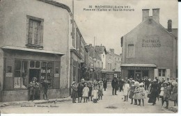 44 - MACHECOUL -  Vue Très Animée Place De L'Eglise Et Rue St Honoré ( Mercerie /Pharmacie) - Machecoul