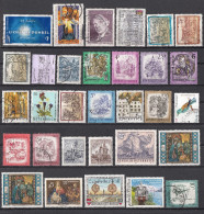 Lotto A44l Austria Collezione Di 31 Francobolli Usati E Differenti Osterreich - Collections