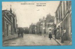 CPA Rue Gambetta MOREUIL 80 - Moreuil