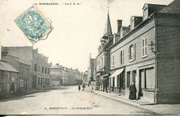 N°51540 -cpa Serquigny -la Grande Rue- - Serquigny