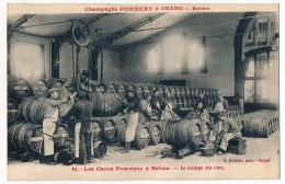 CPA - REIMS (Marne) - Champagne POMMERY & GRENO - Les Caves Pommery à Reims - Le Collage Des Vins - Reims