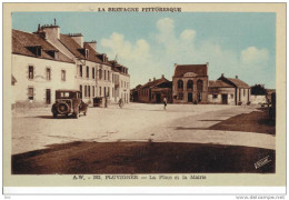 56. Morbihan :  Pluvigner  : La Place Et La Mairie . - Pluvigner