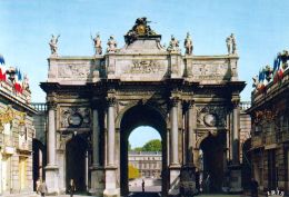 1 AK Frankreich * Triumphbogen Am Place De La Carrière In Nancy - Erbaut 1757 - Seit 1983 UNESCO Weltkulturerbe - Nancy