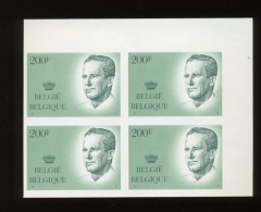 Roi Baudouin 200F  2236   NON DENTELE Seulement 75 Blocs De 4 Existent - 1981-1990 Velghe