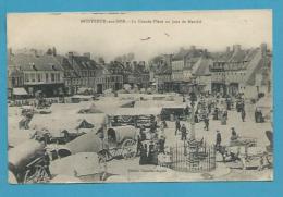 CPA - Métier Marchands Ambulants Le Marché Grande Place MONTREUIL-SUR-MER 62 - Montreuil