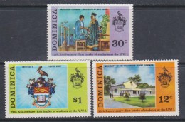 Dominique  N° 380 / 82 X 25ème Anniversaire De L'Université Des Indes Occidentale, Les  3 Vals  Trace De Ch. Sinon TB - Dominica (...-1978)