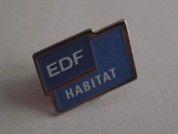 1 Pin - Football Italy - EDF GDF