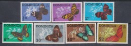 Dominique  N° 420 / 26 X  Faune : Papillons, Les 7 Valeurs Trace De Charnière  Sinon TB - Dominique (...-1978)