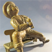 BRONZE JEUNE HOMME SUR UN BANC + Enfant Statue Sculpture - Bronzes