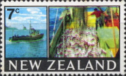 NEW ZEALAND 1969 Ship Fish 7c ERROR:shift Blue  [Fehler,erreur,errore,fout] - Variétés Et Curiosités