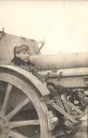 * T2 Arad, Magyar Katona ágyún / Hungarian Soldier With Cannon, Photo - Unclassified