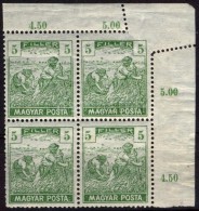 ** 1919 Magyar Posta 5f ívsarki Négyestömb Látványos Elfogazással / Mi 244... - Otros & Sin Clasificación