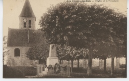 LES CLAYES SOUS BOIS - L'Église Et Le Monument Aux Morts - Les Clayes Sous Bois