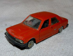 ANCIENNE VOITURE NOREV JET CAR MINIATURE 1 / 43 / PEUGEOT 305 - Norev