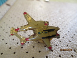 Airplane  Pin - Mongolfiere