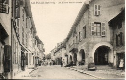 73. Les Echelles. Les Arcades Datant De 1260 - Les Echelles