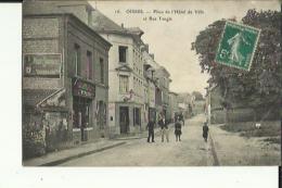 Oissel  76    La Place De L'Hotel De Ville_et La Rue Turgis Animée - Other Municipalities