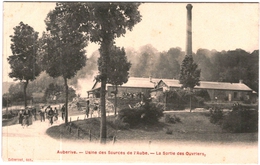 Carte Postale Ancienne De AUBERIVE-Usine Des Sources De L'Aube-La Sortie Des Ouvriers - Auberive