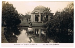 RB 1126 -  Early Real Photo Postcard - Queen Victoria Gardens Melbourne - Australia - Melbourne