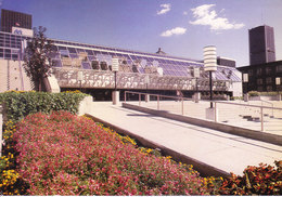 COLOUR PICTURE POST CARD PRINTED IN CANADA - CONGRESS CENTRE, MONTREAL, QUEBEC - TOURISM THEME, ARCHITECTURE - Cartoline Moderne