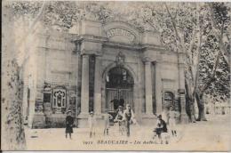 CPA Beaucaire GARD Circulé Arènes - Beaucaire